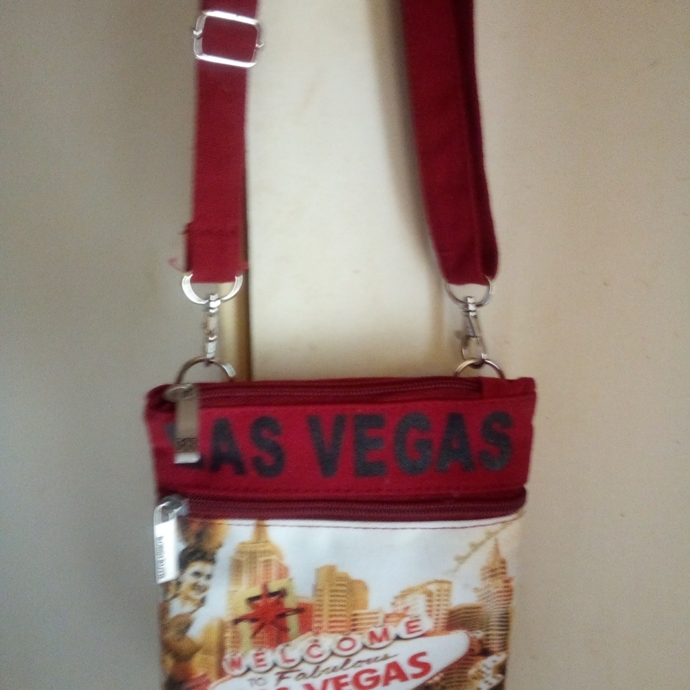 Purse - Picture 3 of 4